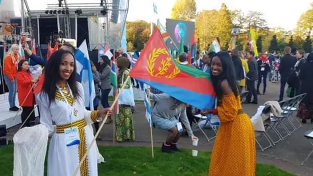 ቬሮኒካ ምስ ባንዴራ ኤርትራን ብጸይታን