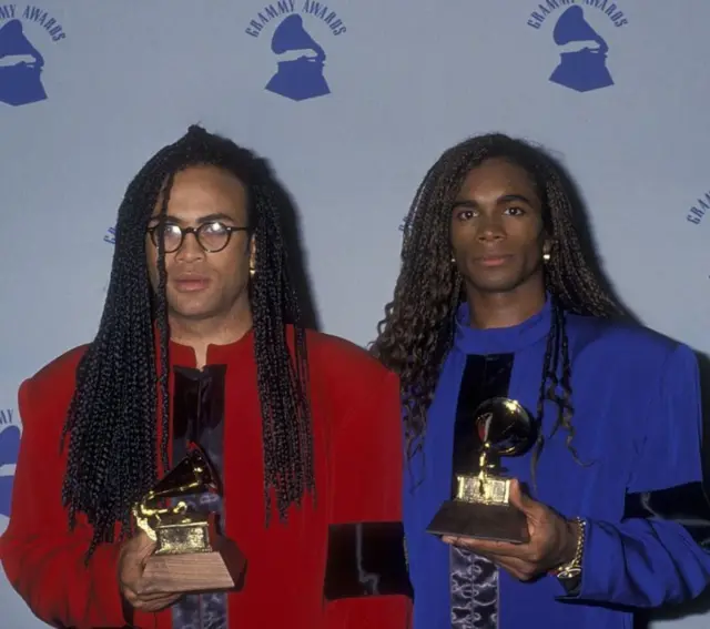 Fabrice et Rob avec leur trophée Grammy