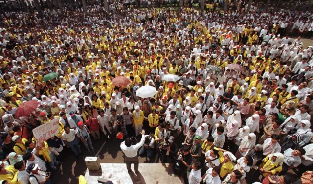 Unjuk rasa di Jakarta pada 14 Mei 1998.