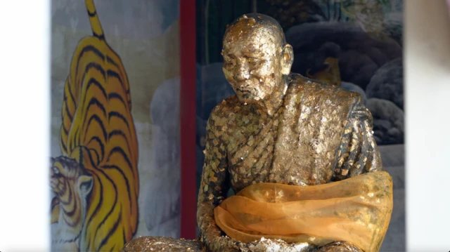 หลวงพ่อเปิ่นเป็นที่ศรัทธาของคนจำนวนมาก