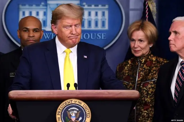 डोनल्ड ट्रंप