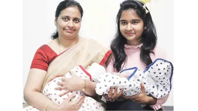 নতুন সদস্যদের নিয়ে নতুন করে খুশি পাটিল পরিবার।