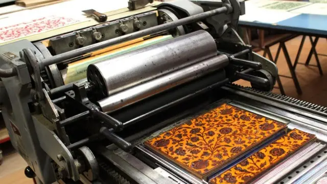 يؤسس أولبي من خلال ورشته للطباعة مركزا ثقافيا يكرسه لمختلف الفنون المتصلة بطبع الكتب