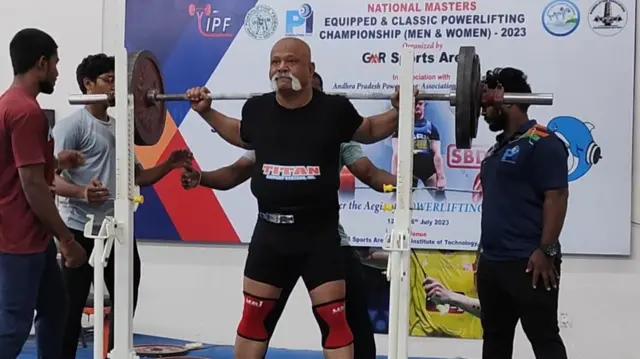 आईपीएस अधिकारी अमित सिन्हा.