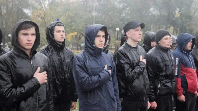 призов
