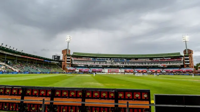 क्रिकेट, खेळ, गुलाबी चेंडू, दिवसरात्र कसोटी, दक्षिण आफ्रिका, झिम्बाब्वे