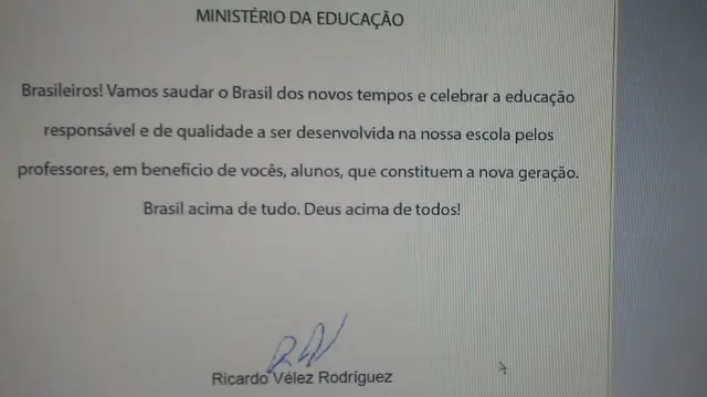 Mensagem enviada pelo MEC a escolas