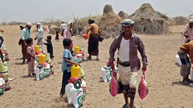 أثار تعطل تدفقات الصادرات الناتج عن الغزو الروسي والعقوبات الدولية مخاوف من حدوث أزمة جوع عالمية