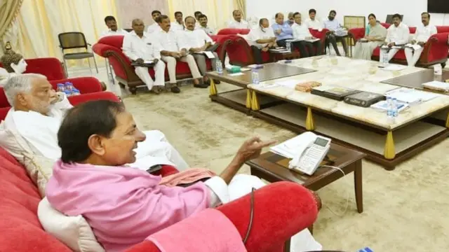 ఎంపీలతో కేసీఆర్ సమావేశం