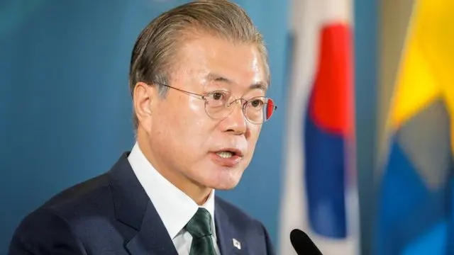 South Korea"s President Moon Jae-in speaks at a news conference after his meeting with Sweden"s Prime Minister Stefan Lofven at Grand Hotel in Saltsjobaden outside Stockholm, Sweden June 15, 2019.
