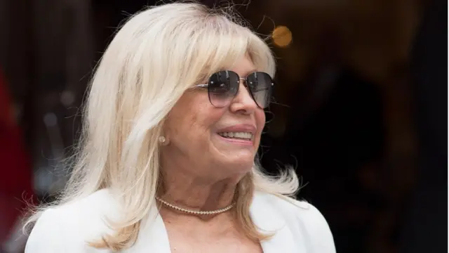 Ненсі Сінатра