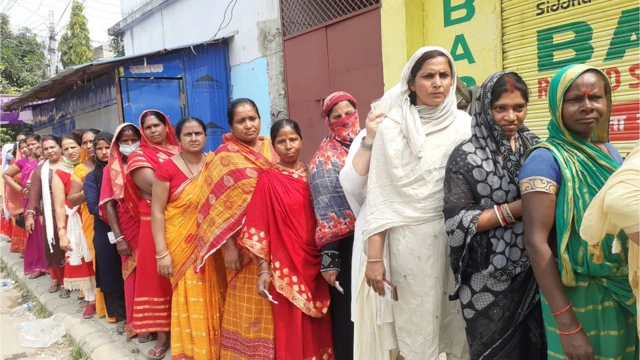 लामवद्ध मतदाता।