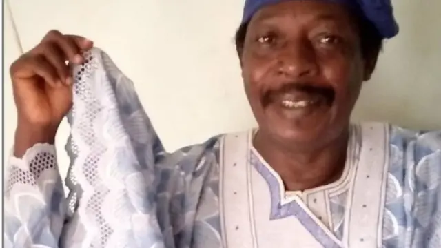 Kayode Olaseyinde, Ajirebi