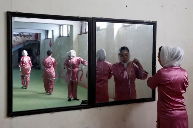 लड़कियां