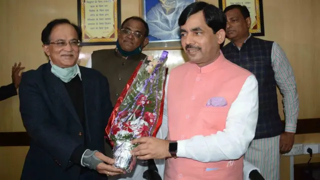 शाहनवाज़ हुसैन