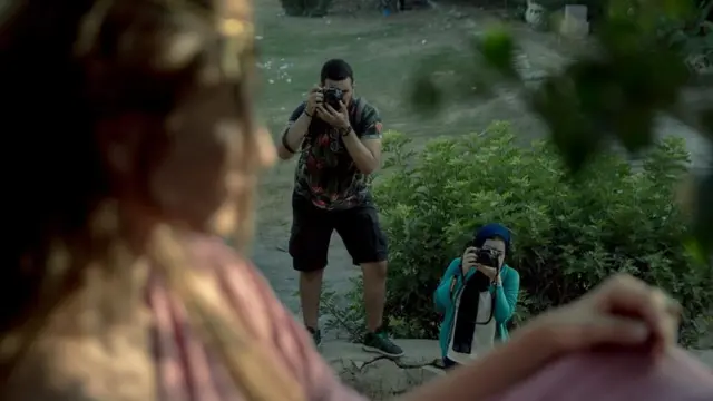 هينار وعادل أثناء التصوير