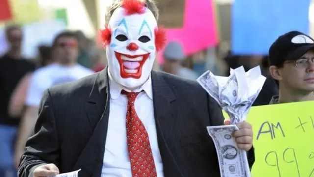 беткап кийген киши