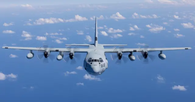 Indege rutura ya C-130 Hercules ishobora kujyana ku ntambara 'system' ya M-142 irasa za misile