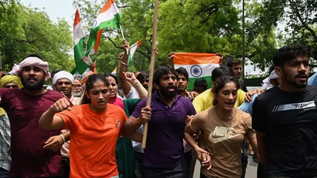 बृजभूषण शरण सिंह के ख़िलाफ़ पहलवानों का प्रदर्शन