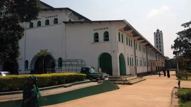 Urusengero rutagatifu rw'aba-Kimbanguiste i Nkamba ahitwa kandi Yeruzalemu Nshya mu ntara ya Kongo-Central