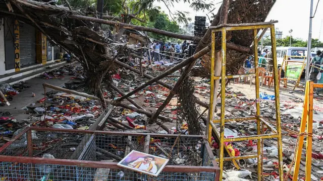 রােববার সভাস্থলের চিত্র