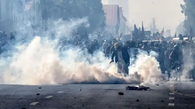 पीटीआई के समर्थक