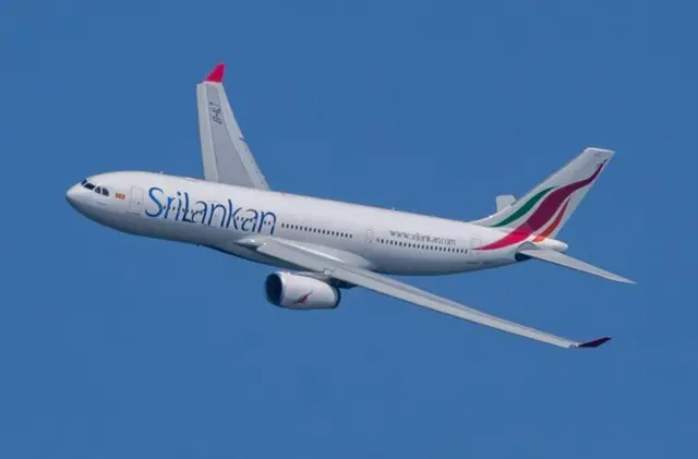 SriLankan Airlines ගුවන් යානයකි