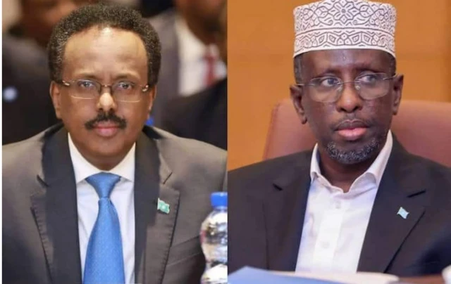 Madaxweyneyaashii hore ee Soomaaliya Maxamed Cabdullaahi Farmaajo iyo Sheekh Shariif Sheekh Axmed