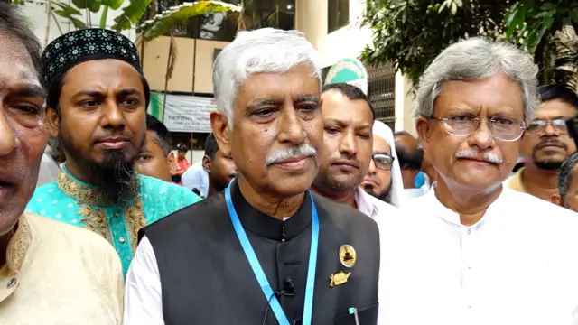 আওয়ামী লীগের মেয়রপ্রার্থী আজমত উল্লাহ খান