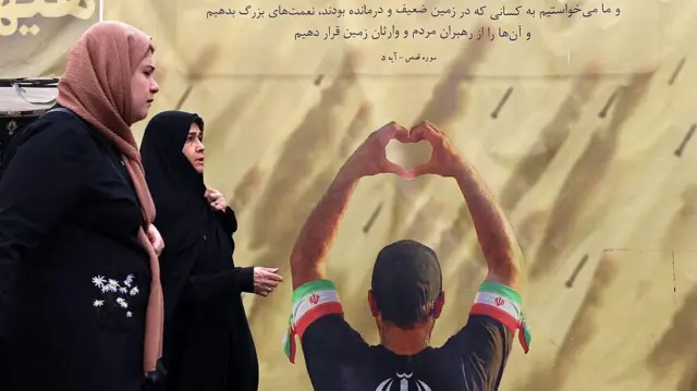 युद्धविराम के बाद से तेहरान में ज़िंदगी कुछ हद तक सामान्य हुई है (तस्वीर: 19 अप्रैल 2026)