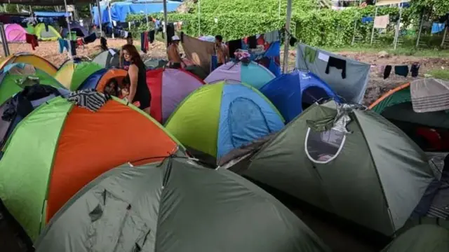 ਡਿਟੈਨਸ਼ਨ ਸੈਂਟਰਾਂ ਦੇ ਨਜ਼ਾਰੇ