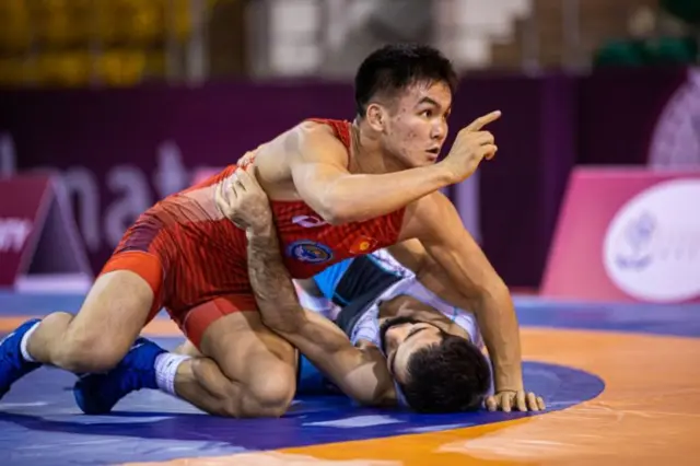 Эрназар Акматалиев Алматыда өткөн беттеште