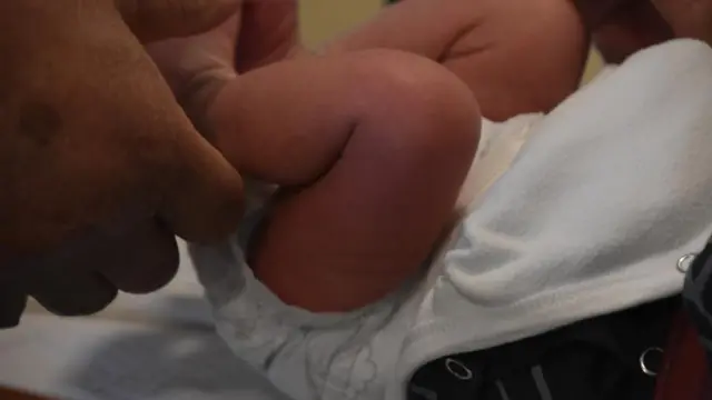 Daa'ima dhaqna qabataa jiru