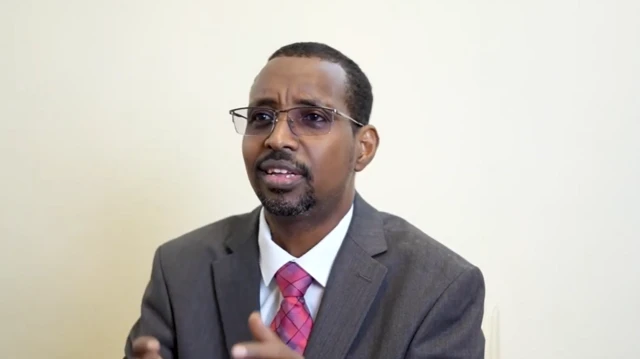 Cabdullaahi Cabdi Sheekh falanqeeye Arrimaha Siyaasadda Geeska Afrika