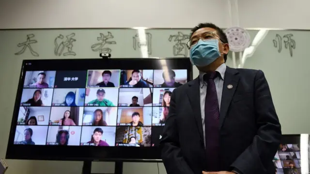 bekerja dari rumah, karantina covid-19, virus corona, bekerja jarak jauh