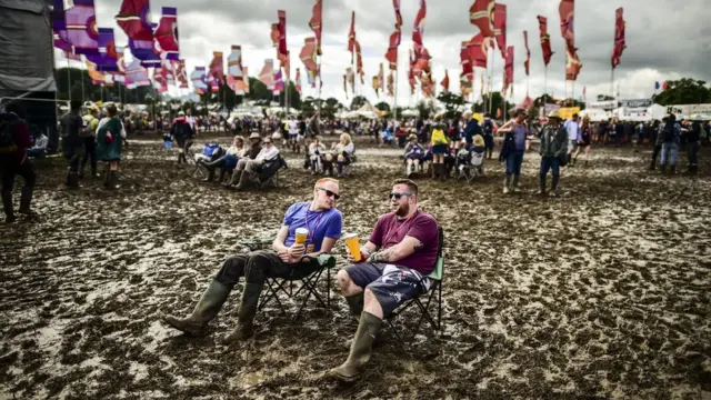 Фестиваль в Гластонбери