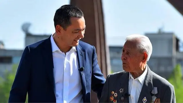 "Республика-Ата-Журт" партиясынын лидери Өмүрбек Бабанов медианы активдүү колдонууда