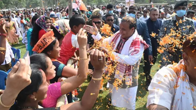 क्या बीजेपी में हिमंत बिस्व सरमा को मिलेगी सीएम की कुर्सी?