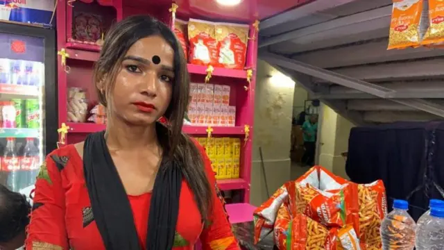 ટ્રાન્સજેન્ડર ટી સ્ટૉલ