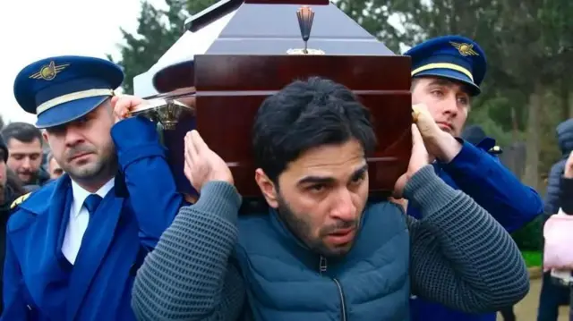 Birodar bilan jinsiy aloqa nola qiladi Jinsiy ayol uy qurilishi video