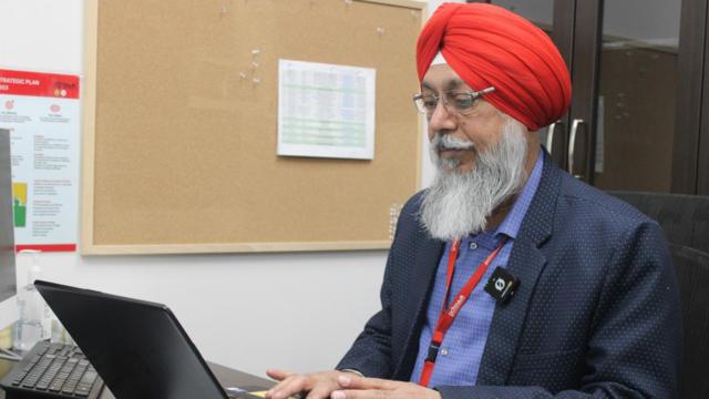 கனடாவில் "மிக மோசமான" சூழலில் இந்திய மாணவர்கள்