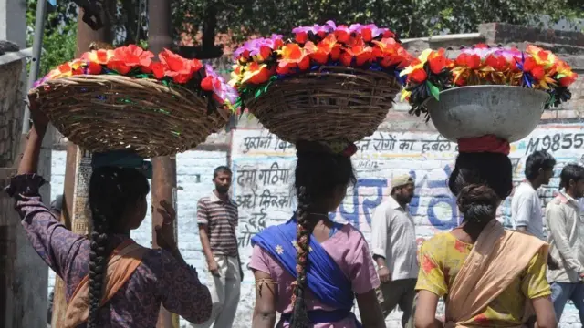 પ્રતીકાત્મક તસવીર