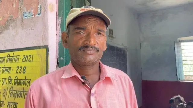 नीमाकोल स्कूल के शिक्षक शिवाजी प्रसाद