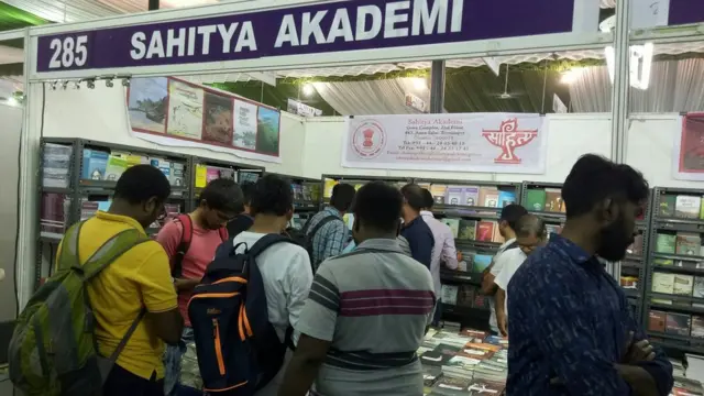 மண் குவளைகளுக்கு உயிர்கொடுக்கும் இந்திய ரயில்வே துறை