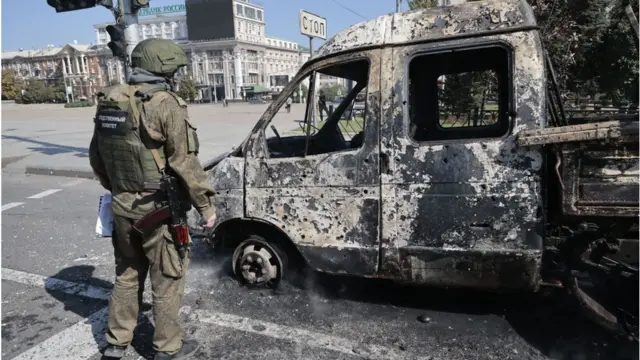 হামলার শিকার গাড়ি