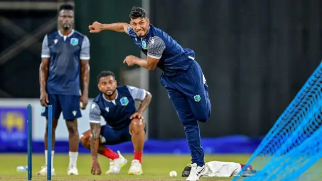 විවිධ තත්වයන් යටතේ ක්රීඩකයින්ගේ ක්රීඩා විලාසය ගැන තක්සේරු කිරීමට අවස්ථාවක් ලබා දෙනවා