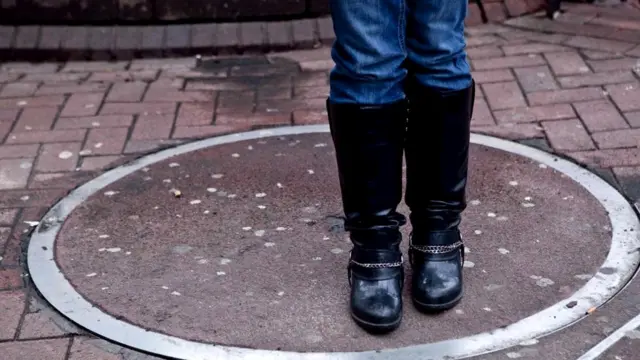 Поверните ключ, и писсуар буквально вырастет из земли