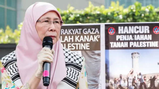 மலேசியத் துணைப் பிரதமர் வான் அசீசா