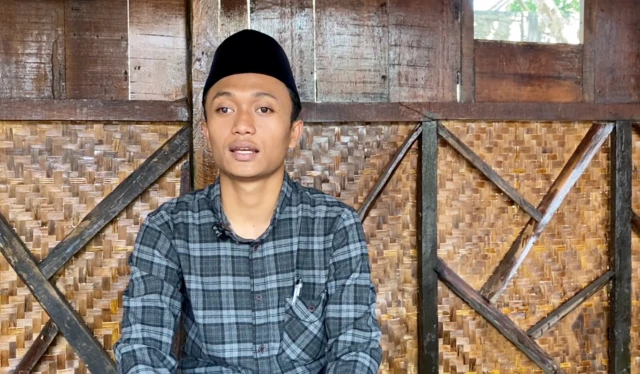Muhammad Holili, Kepala Laboratorium UPT Jatian mengatakan bahwa inisiatif mendirikan UPT Jatian ini bagian dari upaya mengurangi jumlah sampah yang dikirim ke TPA Annuqayah.