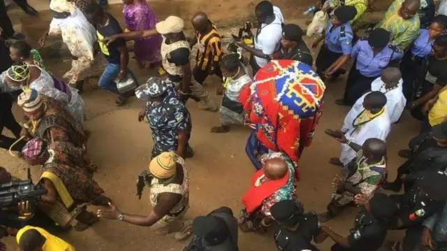 Awọn eleto aabo bii olopaa ree lasiko ayeye odun Osun-Osogbo to ti waye koja lo